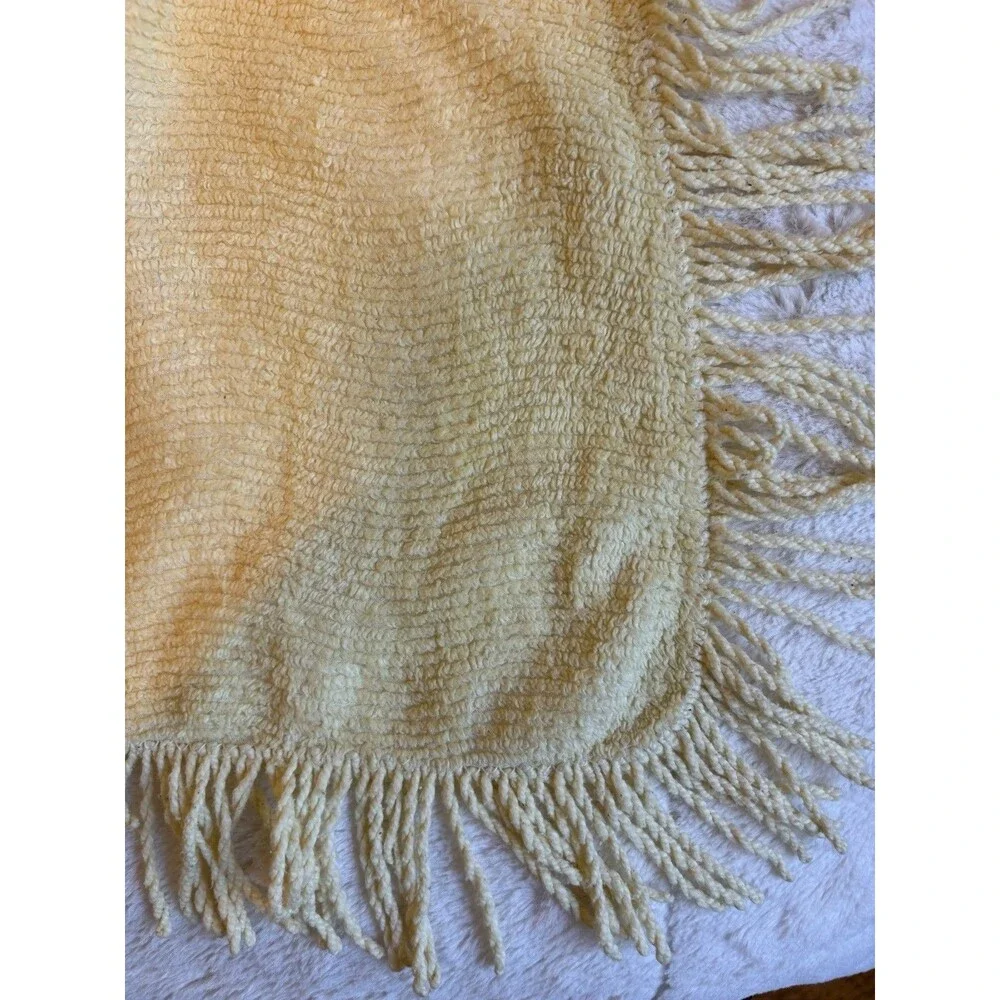 Vintage Chenille Bedspread Fringed Full Size 104